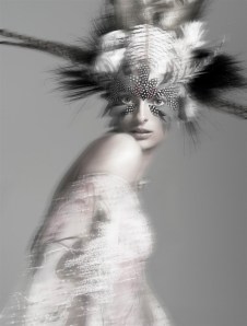 Linda-Evangelista-by-Steven-Meisel-for-Vogue-Italy-March-2002-4