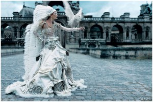 maggie-rizer-in-jean-paul-gaultier-paris-couture-bride-photographed-by-craig-mcdean-vogue-october-2002