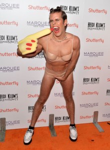 Perez+Hilton+Celebs+Heidi+Klum+Annual+Halloween+7e3o_o5GJpbl