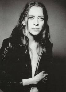 1474411_677069325659845_1291521493_n