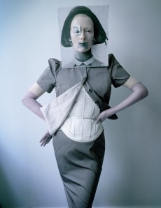 tilda-swinton-de-menil-01