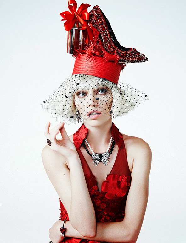 aline-weber-by-zee-nunes-for-vogue-brasil-december-2013