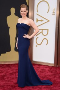 amy-adams-vogue-2mar14-pa_b-tiffani-n-gucci-premiere
