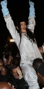 rihanna-dior-couture