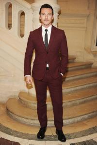 2015 紅毯三帥— Luke Evans -2015.12.30-