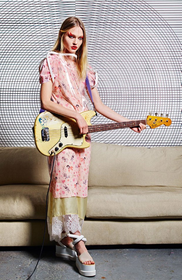 Sasha-Pivovarova-Vogue-Italia-Mario-Sorrenti-09-620x953