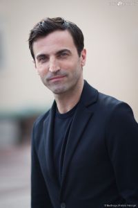 1474234-no-tabloids-nicolas-ghesquiere-950x0-2