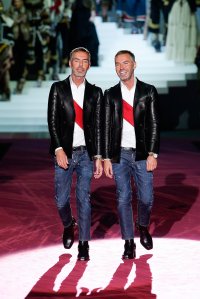 Dsquared²32