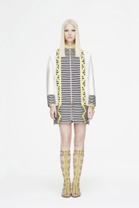 Versace_001_1366.1366x2048