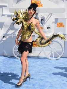 1428882184_bai-ling_1