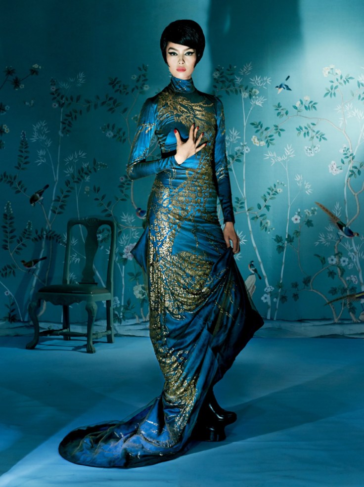 fei-fei-sun-by-steven-meisel-for-vogue-us-may-2015-4