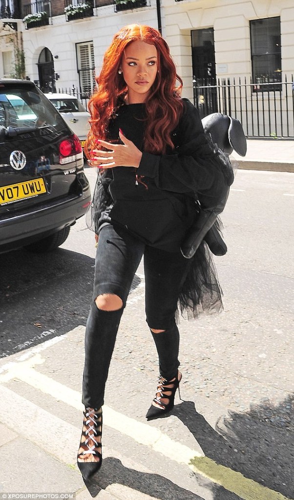 2915794A00000578-0-image-m-7_1432646707632