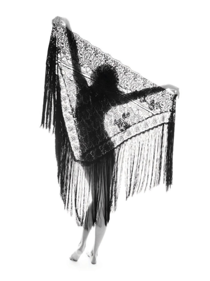 gisele-bc3bcndchen-by-inez-van-lamsweerde-vinoodh-matadin-for-vogue-brazil-may-2015-3