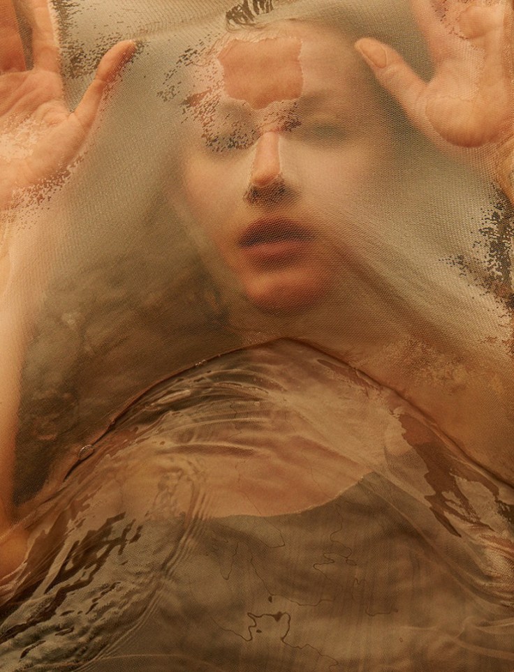 gisele-bc3bcndchen-by-zee-nunes-for-vogue-brazil-may-2015-11