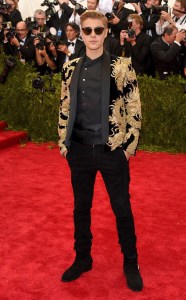 rs_634x1024-150504170147-634.justin-bieber-met-gala-2015