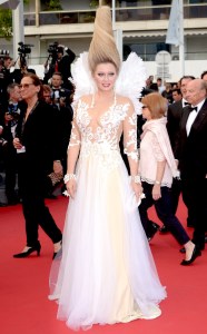 rs_634x1024-150514100419-634.Cannes-red-carpet-elena-lenina.jl.051415
