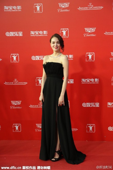 693605c5jw1et2sqpk9hlj20iz0sggoo