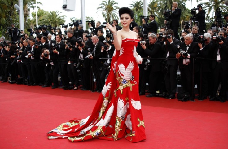 96904-chinese-actress-fan-bing-bing-arrives-on-the-red-carpet-for-the-openin