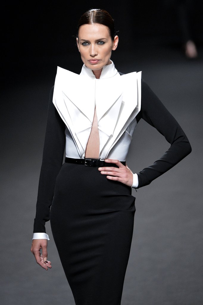 Appreciating-origami-Stéphane-Rolland-Haute-Couture-Fall-2013