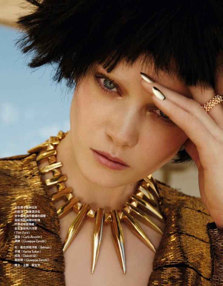 Diana-Moldovan-Metallic-Style-Editorial8