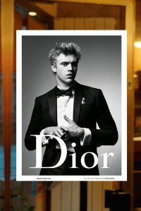 Boyd Holbrook in the Fall 2015 Dior ad.