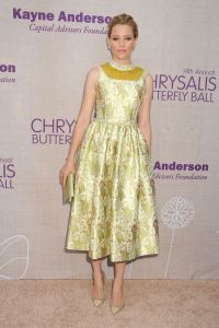 elizabeth-banks-2015-chrysalis-butterfly-ball-in-los-angeles_13