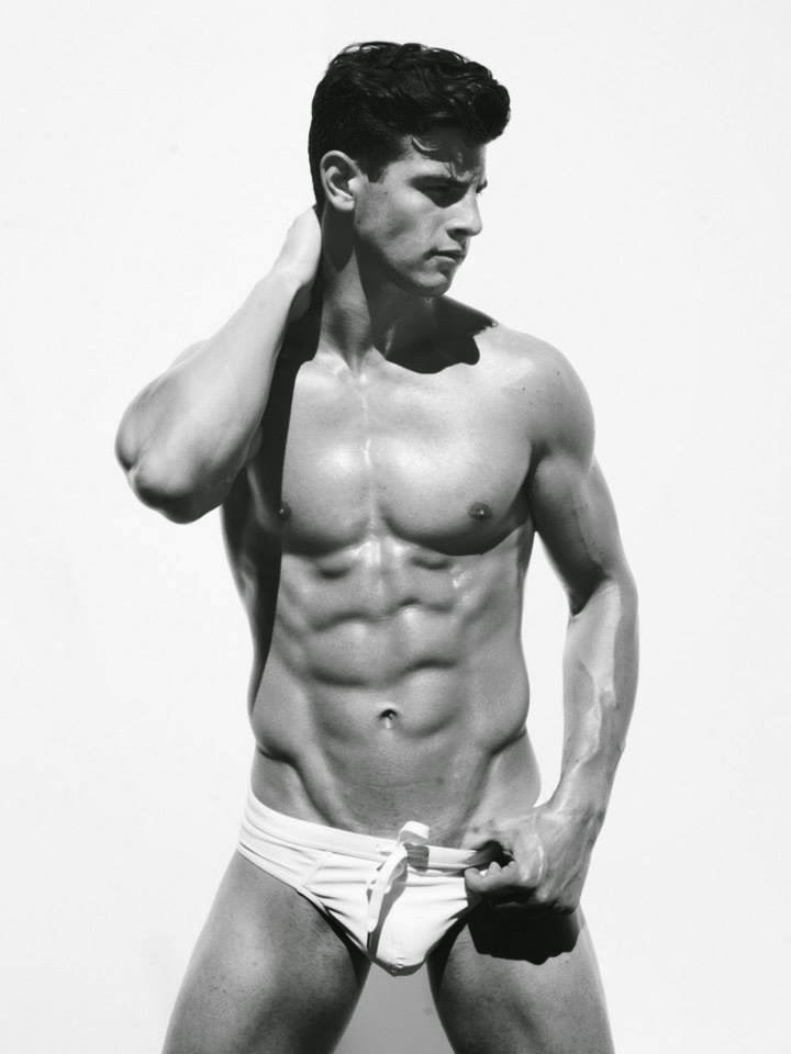 10462704_669018499853781_3002978877916402657_n