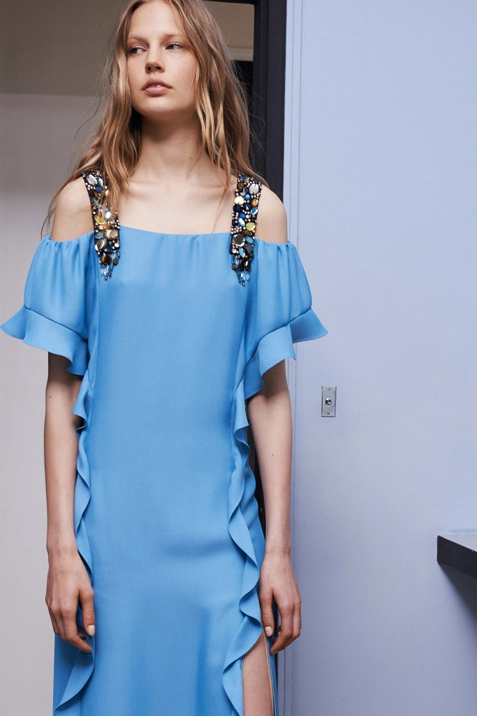 Chloe_018_1366.1366x2048