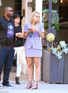 2B3B489800000578-3191510-image-a-4_1439150745638