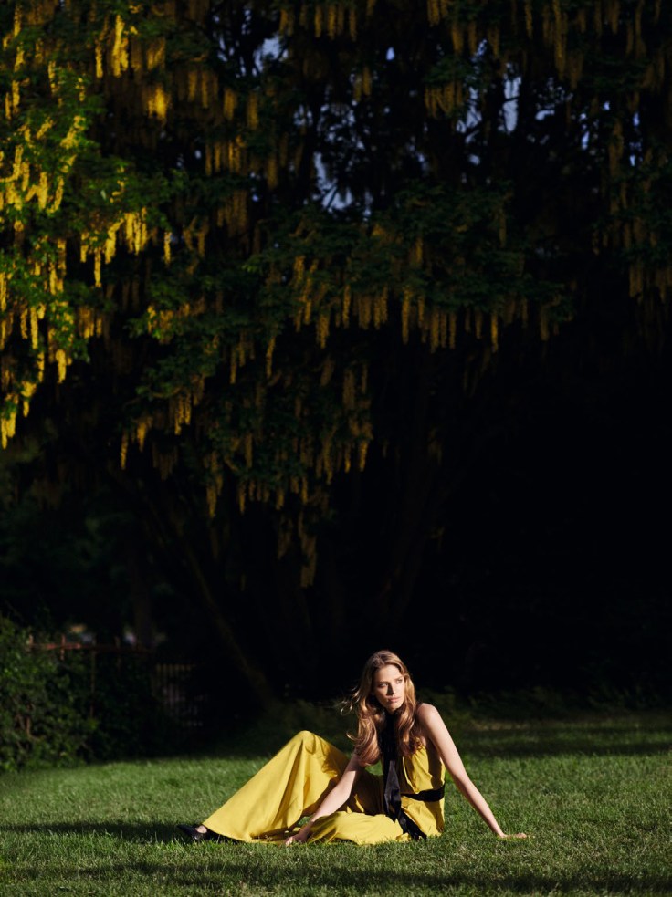 alisa-ahmann-by-horst-diekgerdes-vogue-china-collections-august-2015-09