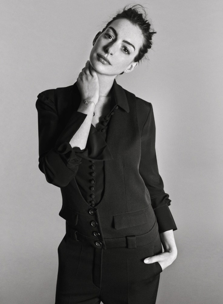 Anne Hathaway - InStyle September 2015 7