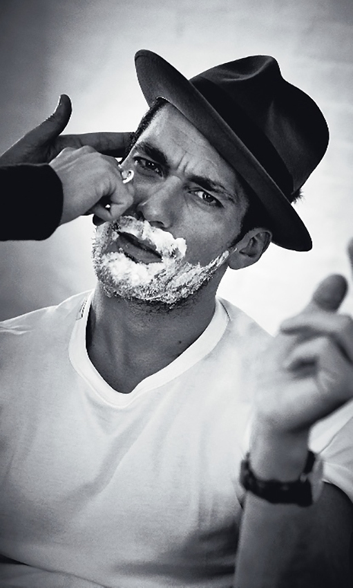 david-gandy-by-esther-haase-grazia-italia-august-2015-08