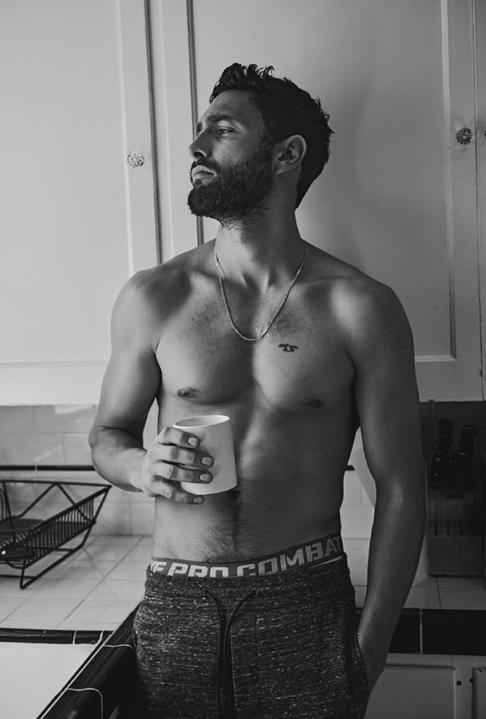 Noah Mills03