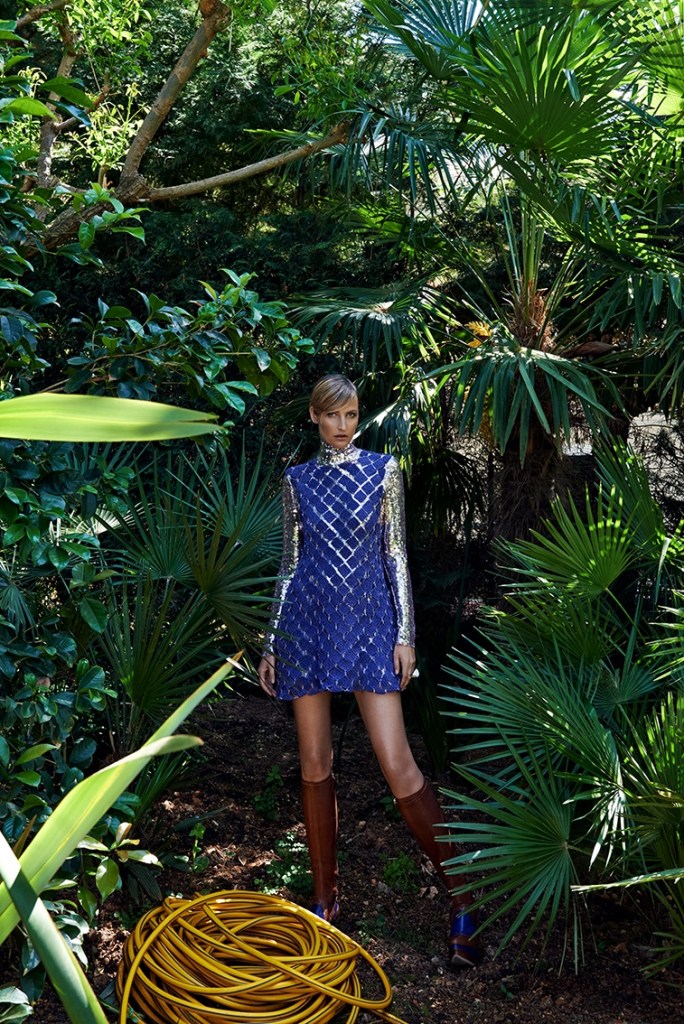 Tereza-Maxova-ELLE-Czech-September-2015-Cover-Editorial02