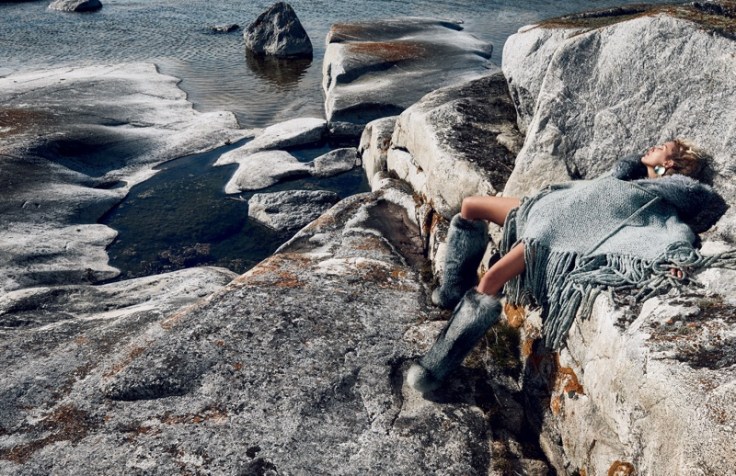 Lily-Donaldson-Vogue-Japan-October-2015-Editorial02