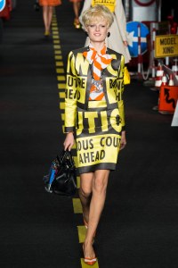 Moschino-18