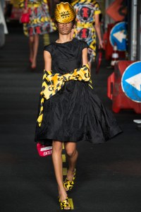 Moschino-31