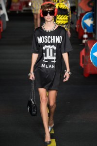 Moschino-35