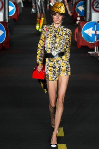 Moschino-38