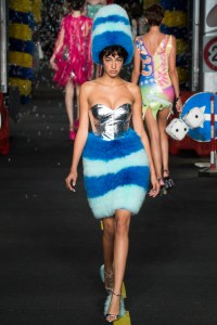 Moschino-58
