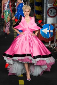Moschino-63
