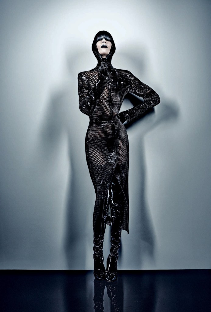 in-the-air-fabien-baron-for-interview-magazine-october-2015-11