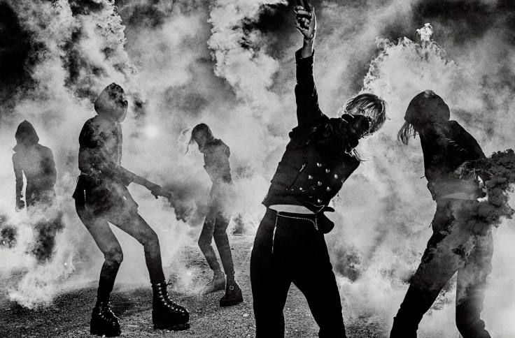 in-the-air-fabien-baron-for-interview-magazine-october-2015-27