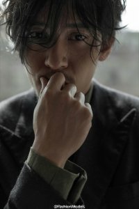 張震X 陳漫 Chen Man in Esquire China December Issue-1