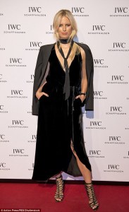 Karolina Kurkova in Chloé Fall 2015 -2016.1.21-