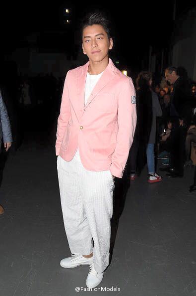 Moncler Gamme Bleu 2016 runway show guest