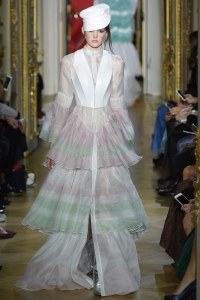 Ulyana Sergeenko Spring 2016 Couture Look 33