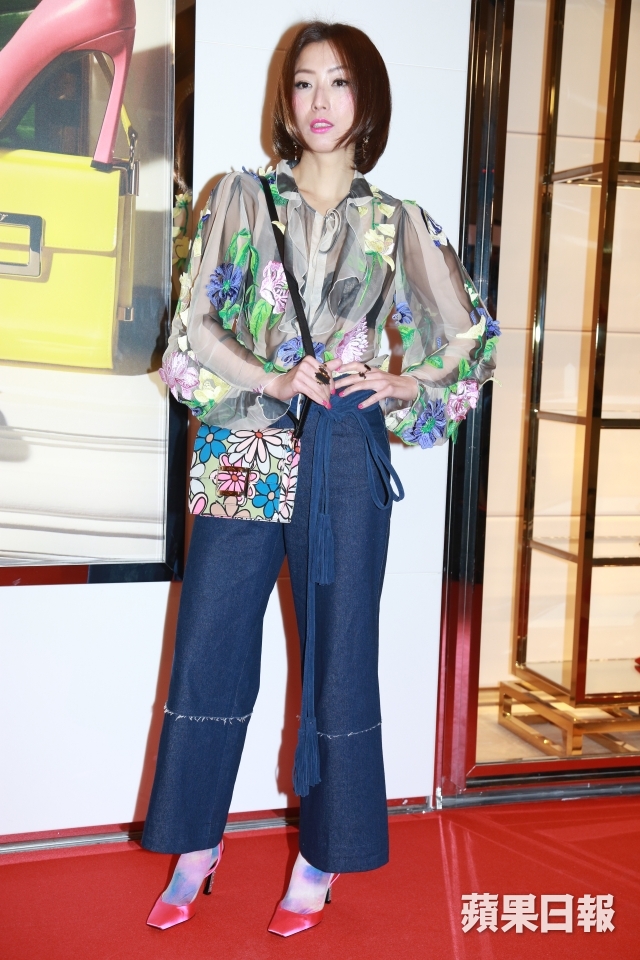 Sammi Cheng in Blumarine Spring 2016