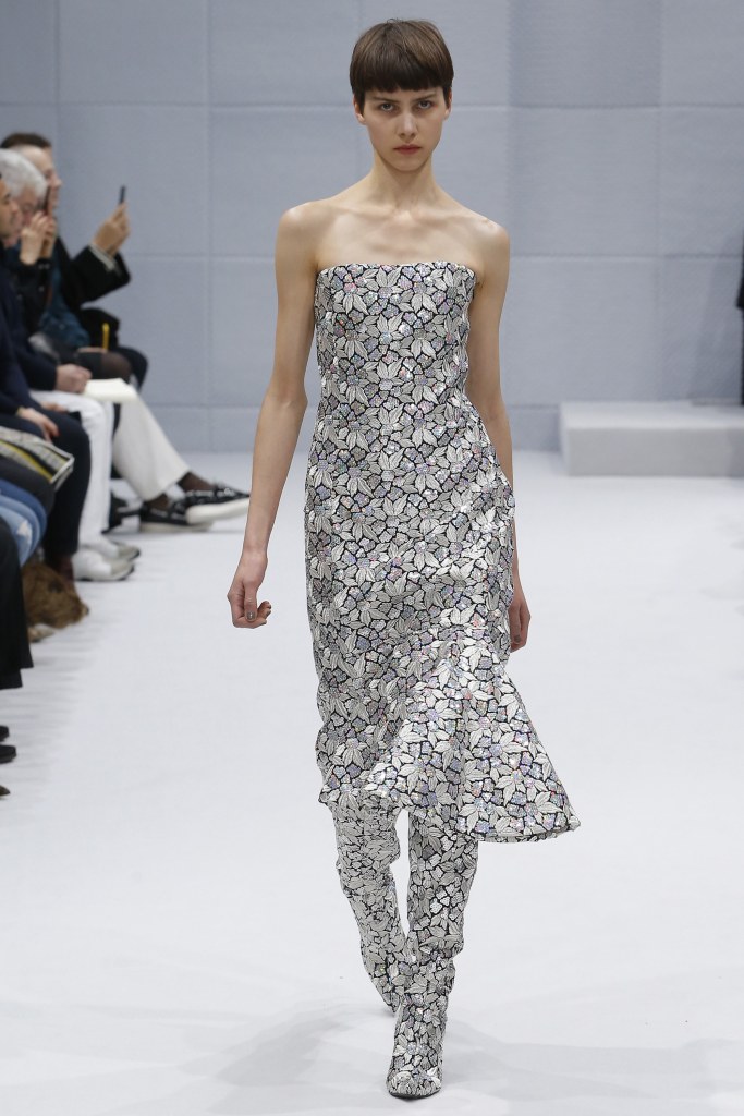 Balenciaga Fall 2016 Look 36