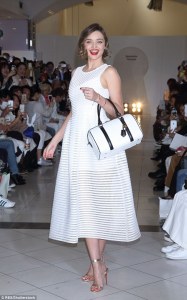 Miranda Kerr in Maje -2016.3.17-